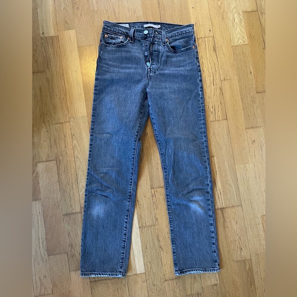 Levi’s Wedgie Ankle, size 26